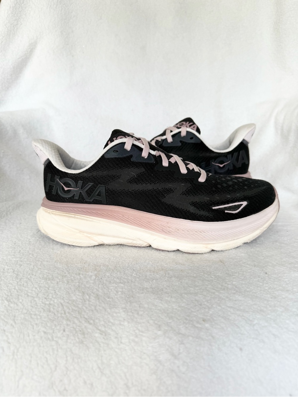 Hoka One One Clifton 9 Women’s Size 7 B Athletic Running Obsidian/Quartzite Shoe